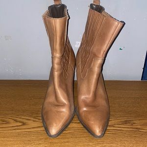 Aldo Heeled Boots Brown‎ Women’s size 8